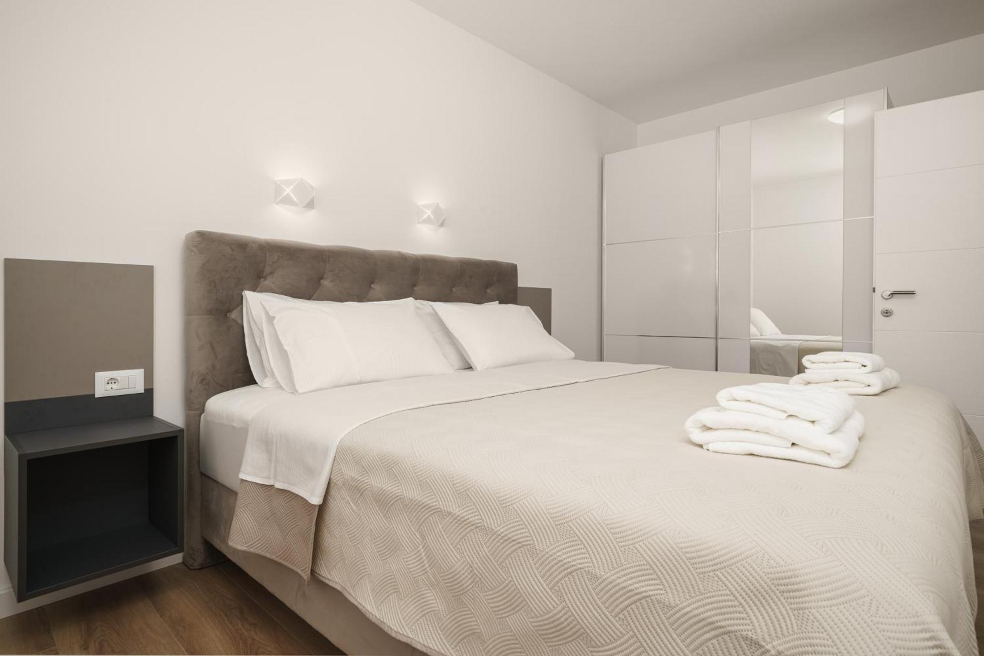Apartments Okit Vodice Exterior foto