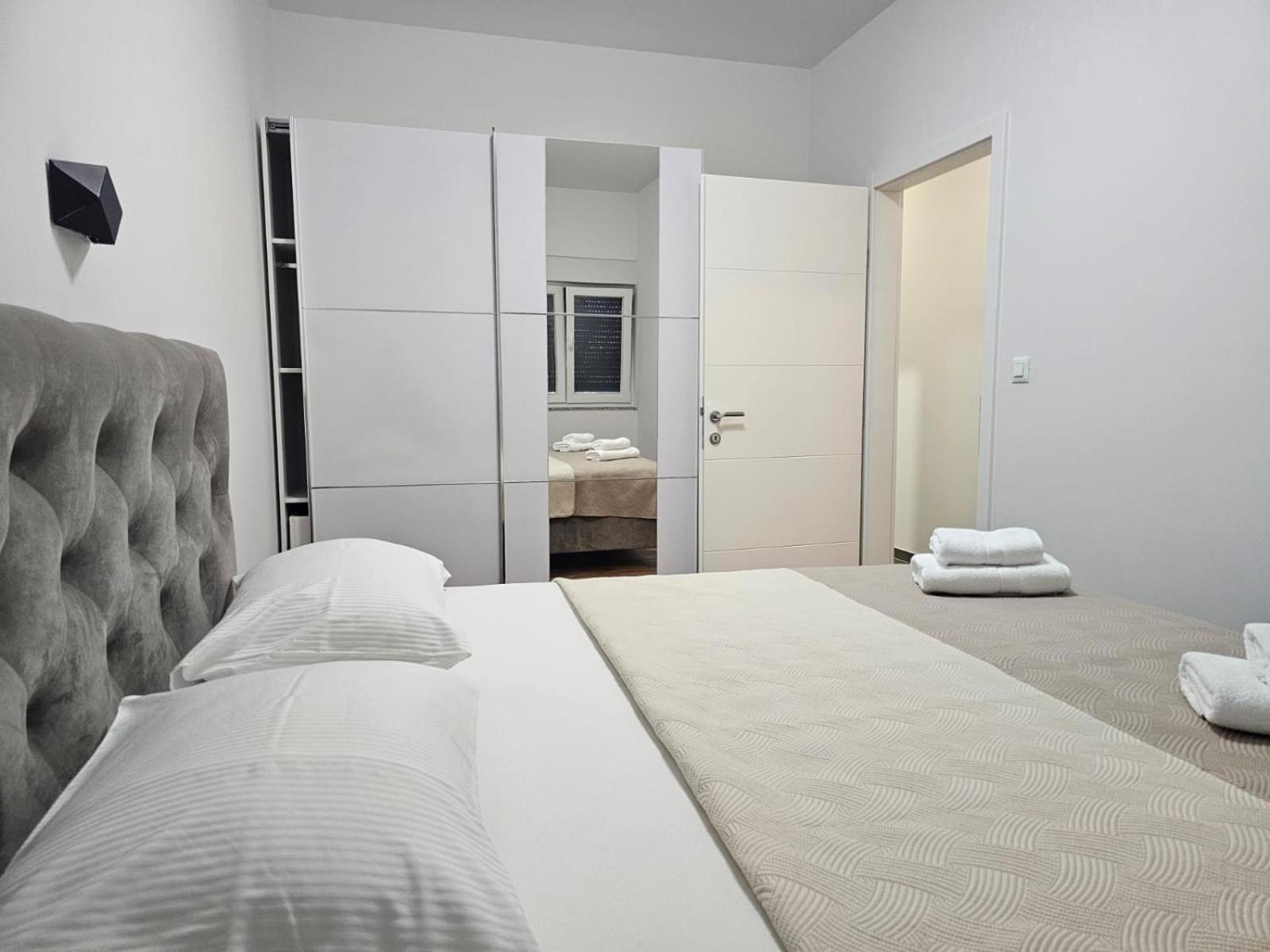 Apartments Okit Vodice Exterior foto